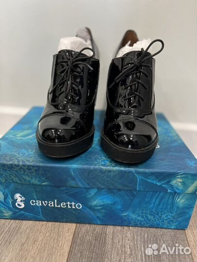 Ботильоны Cavaletto