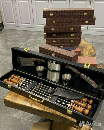 Шашлычный набор подарочный шампуров