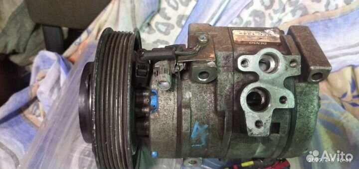 Компрессор кондиционера Toyota Matrix ZZE13