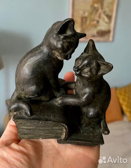 Декоративная статуэтка котитки