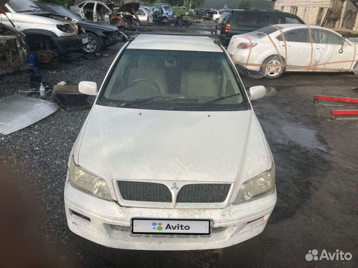 Mitsubishi Lancer Cedia 1.8 CVT, 2002, битый, 160 000 км