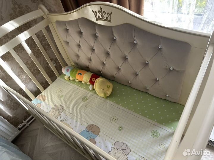 Продается детская кроватка с матрасом