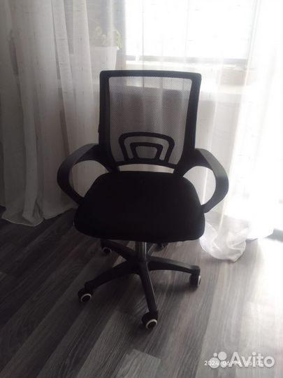 Компьютерное кресло