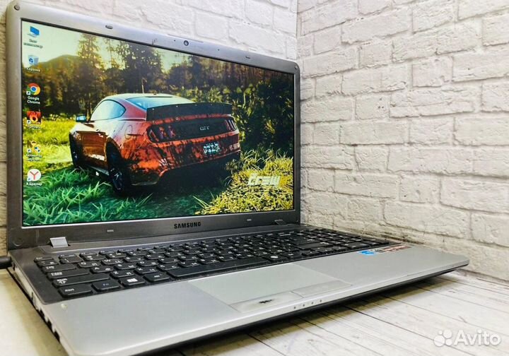 Ноутбук Samsung / A8 4500M / HDD / Radeon 7640G