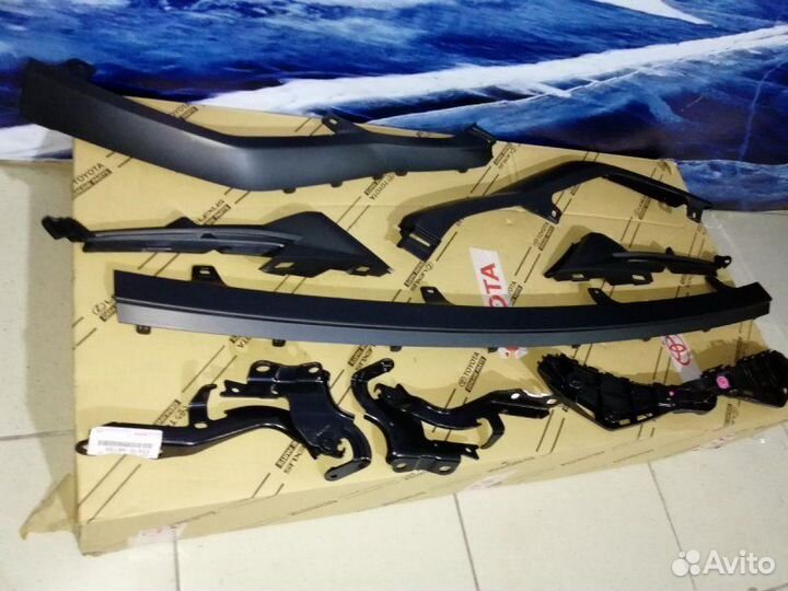 Молдинги бампера Lexus Rx 4