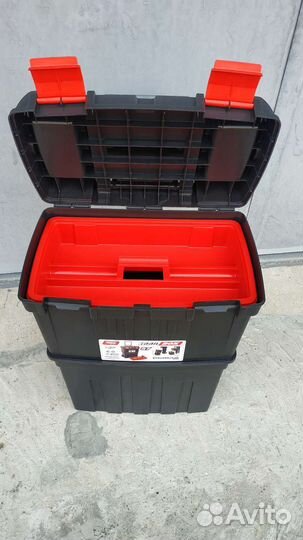 Ящик для инструмента на колесах