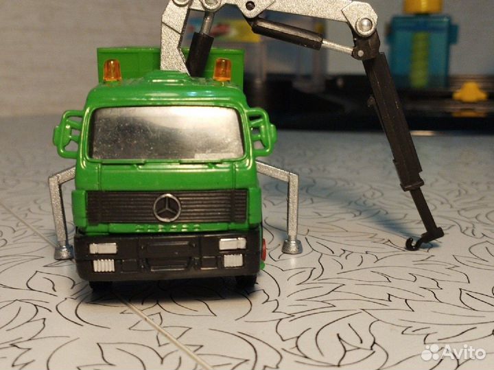 Модель автомобиля mercedes