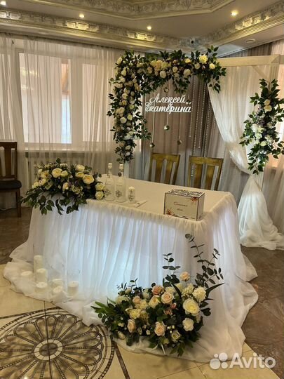 Оформление свадьбы/ свадебного стола/ президиум