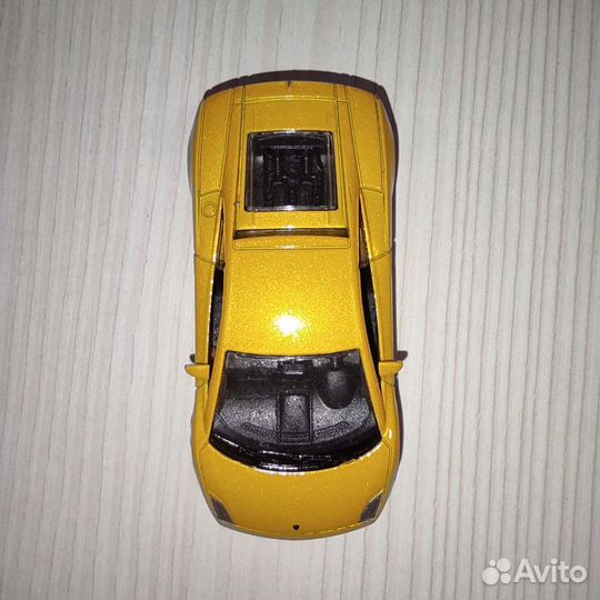 Модель Lamborghini Gallardo LP860-4 1:64 Welly