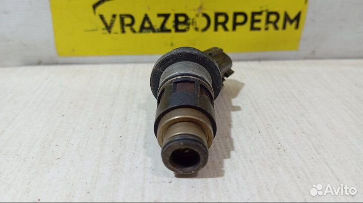 Форсунка топливная Nissan Almera N15