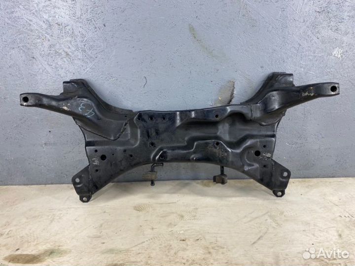 Подрамник Mitsubishi Outlander 1 CU 2002