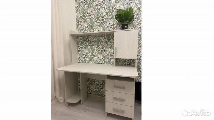 Стол компьютерный №5