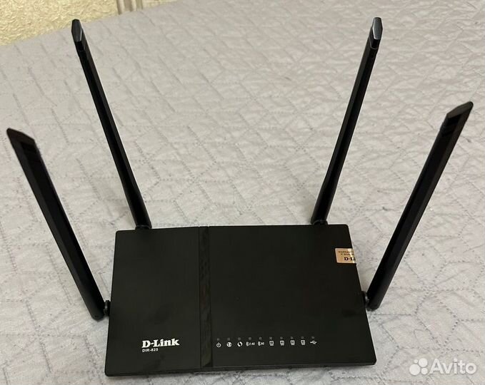 Wifi роутер D-Link DIR-825