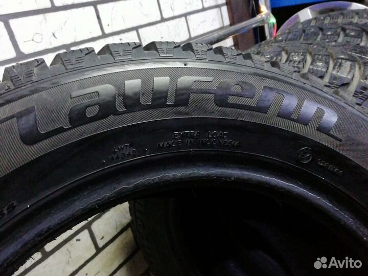 Laufenn I Fit Ice LW 71 195/60 R15 92T