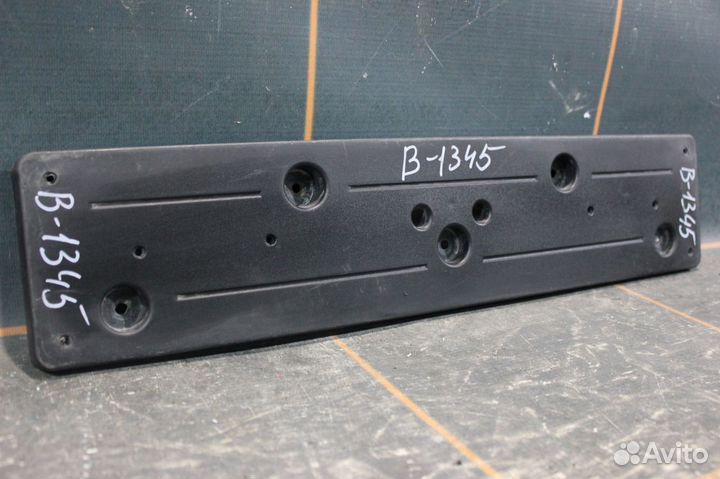 Площадка номерного знака - BMW 3 F30