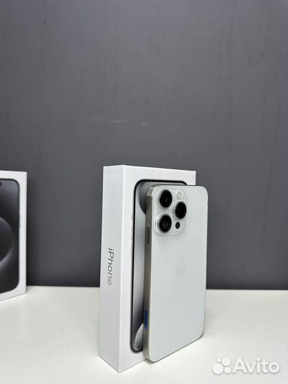 iPhone XR в корпусе 15 pro