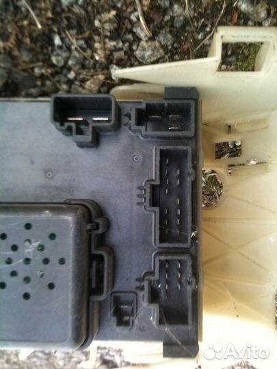 Форд Мондео 2 1998г. 2л. Блок предохранителей