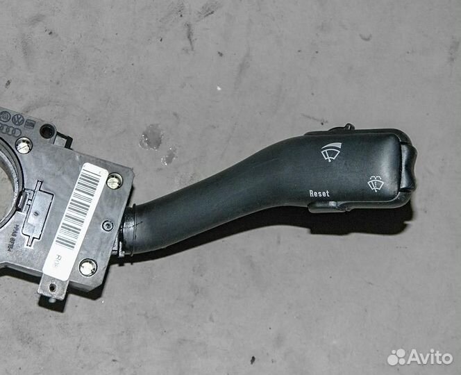 Переключатель подрулевой Audi A6 C5