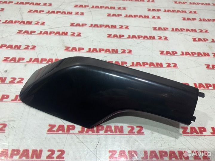 Крышка рейлинга задняя правая Toyota Rav4 ACA21