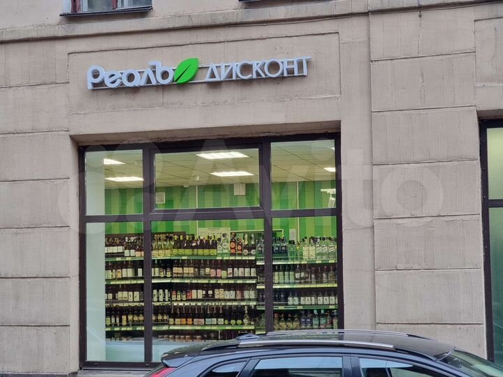 1Линия,Витрины,Угол-торговая площадь, 204 м²