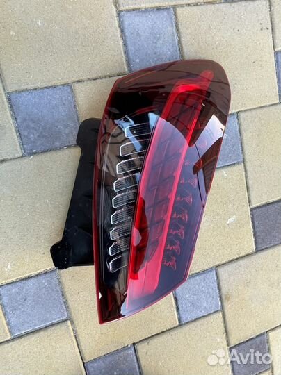 Фонарь задний левый mercedes w213