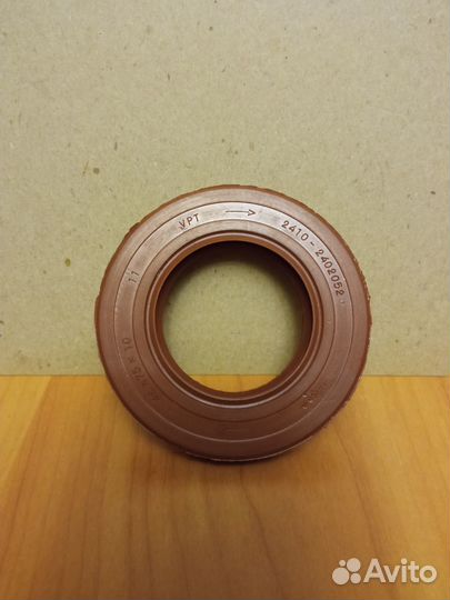 Сальник заднего моста на Волга,Газель 42х75х10,VPT