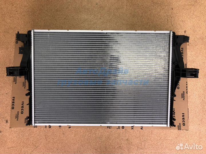 Радиатор Ивеко Дейли оригинальный