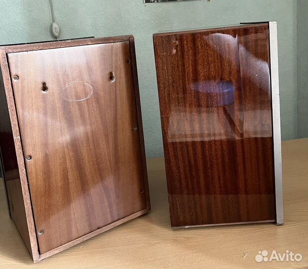 Колонки от музыкального центра Романтика