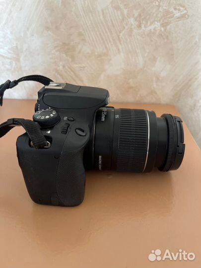 Зеркальный фотоаппарат canon 100d