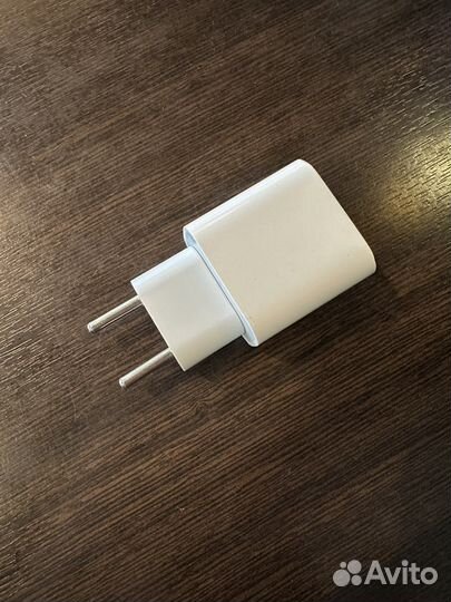 Зарядка на iPhone оригинал Apple