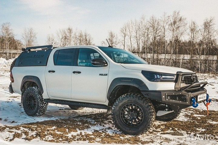 Расширители арок Toyota Hilux 2015-2018