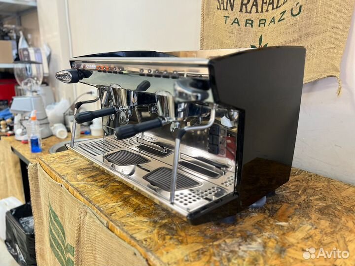 Профессиональная кофемашина Rancilio 6s 2gr