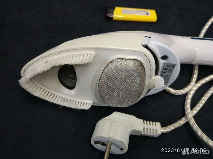 Паровой утюжок-отпариватель