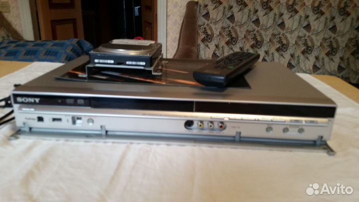DVD-HDD(160 GB) пишущий-рекордер Sony RDR-HX750