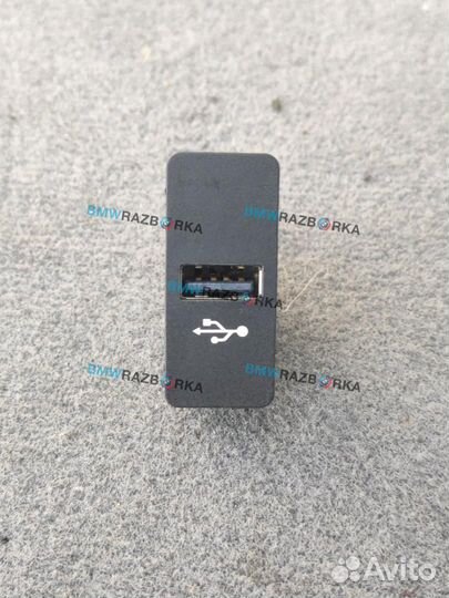 Разъем AUX / USB BMW 4 F32/F33/F36 рест. F36 2017