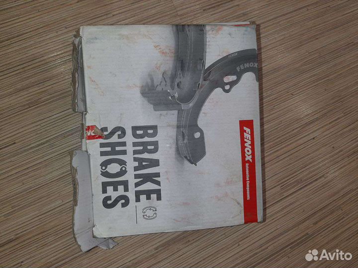 Тормозные колодки Митсубиси Паджеро 4