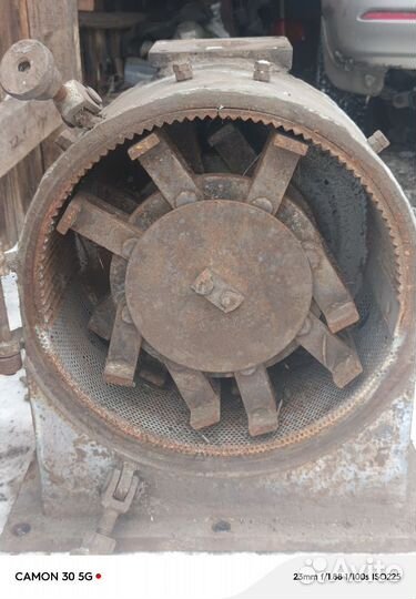 Зернодробилка