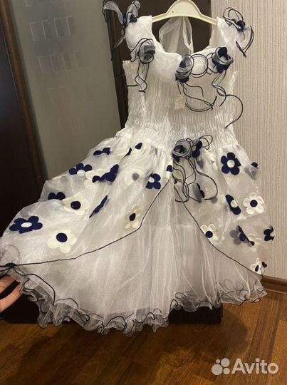 Платье для девочки новое