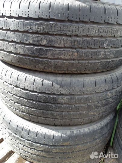 Kumho 954 235/60 R17