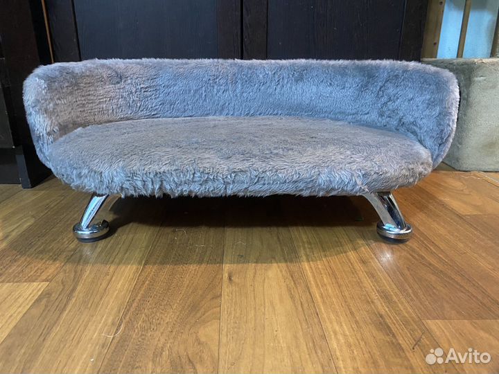 Диван для маленьких собак