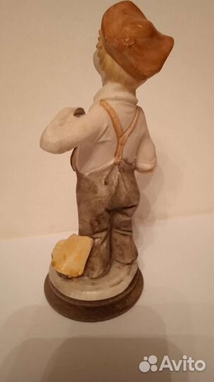 Статуэтка Capodimonte Италия винтаж