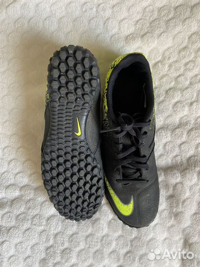 Сороконожки nike BombaX TF