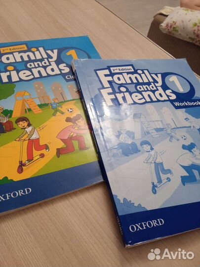 Книга, тетрадь и 2 диска