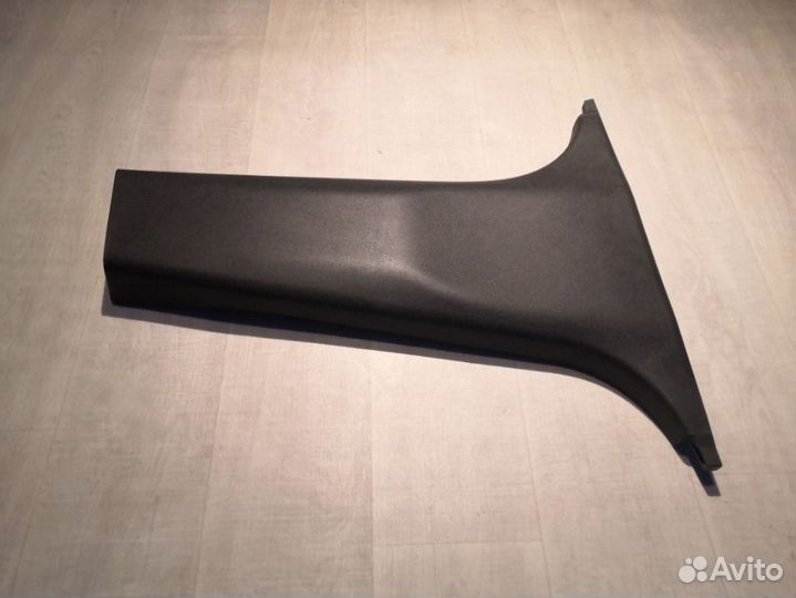Обшивка стойки правая Nissan Almera G15 2014