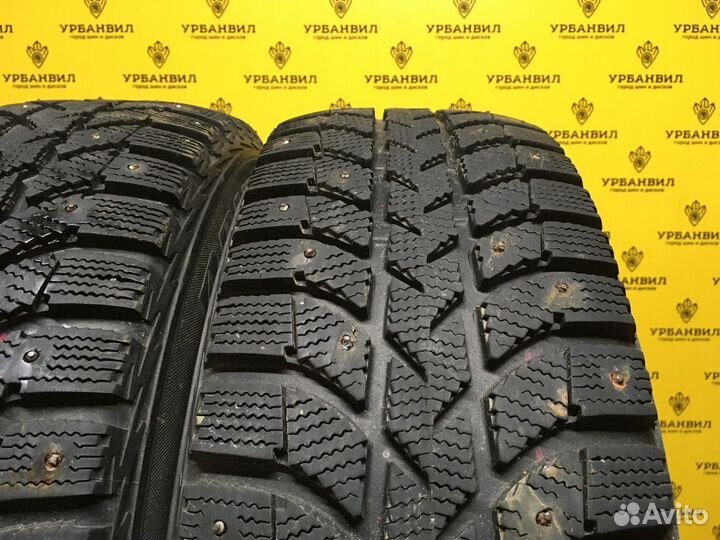 Bridgestone Ice Cruiser 5000 205/70 R15 96T