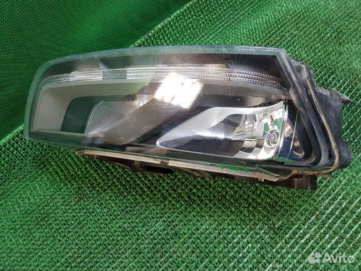 Фара передняя правая Audi Q3 Quattro 8UB cczc