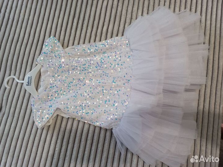 Платье праздничное на девочку 104