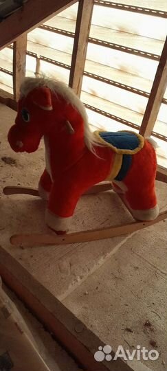 Лошадь качалка