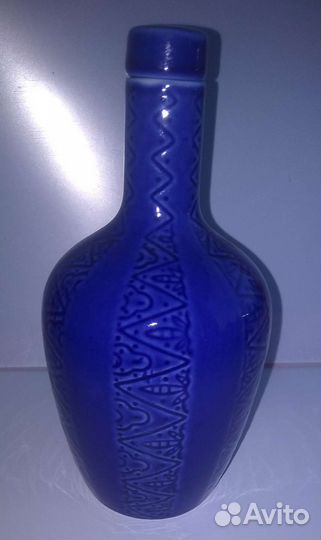 Графин со стопками и горшочек синяя керамика