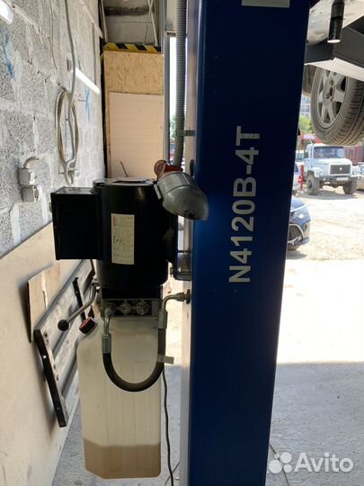 Подъемник автомобильный